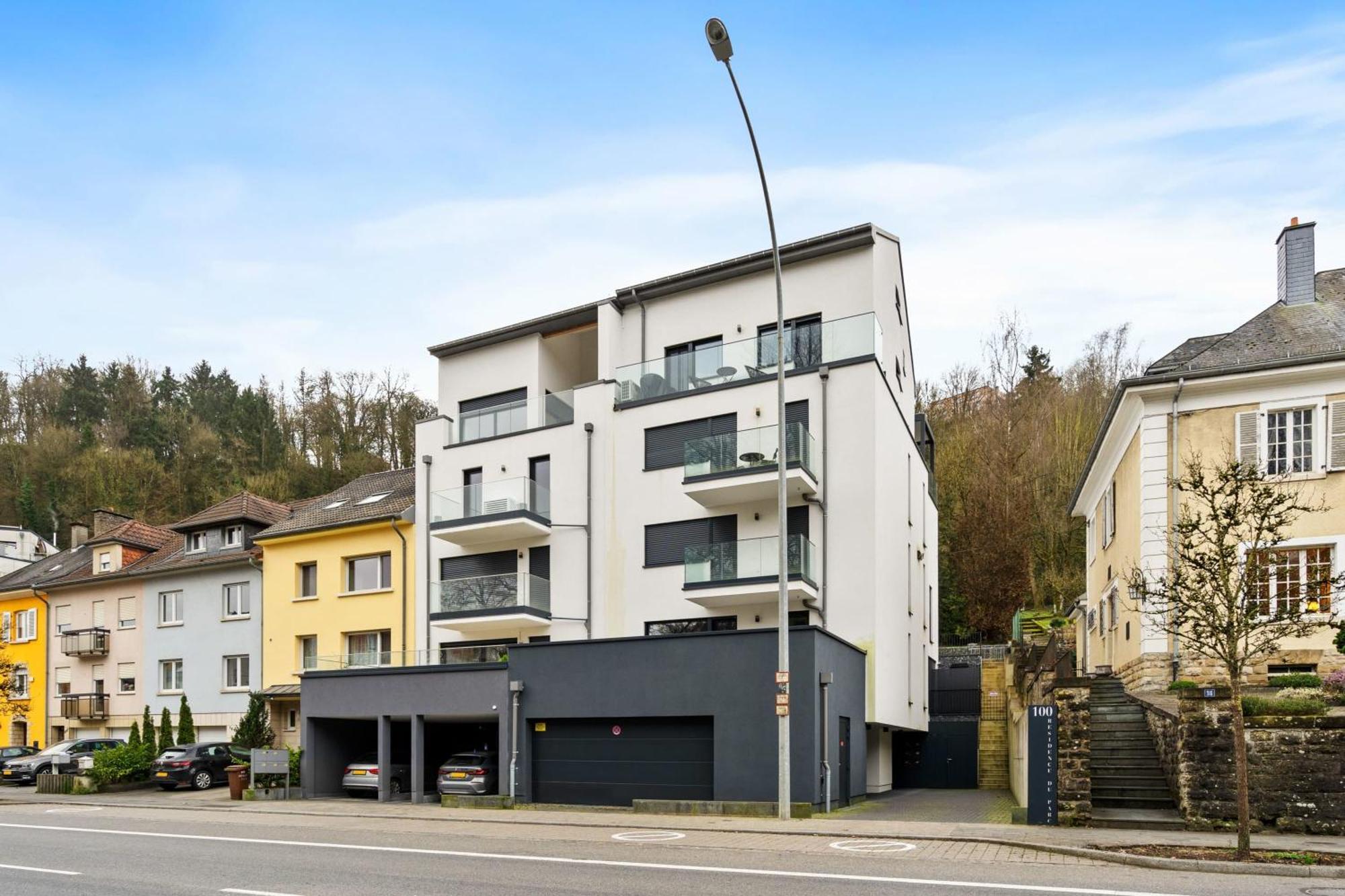Elegant Comfort Modern In Limpertsberg Apartment *